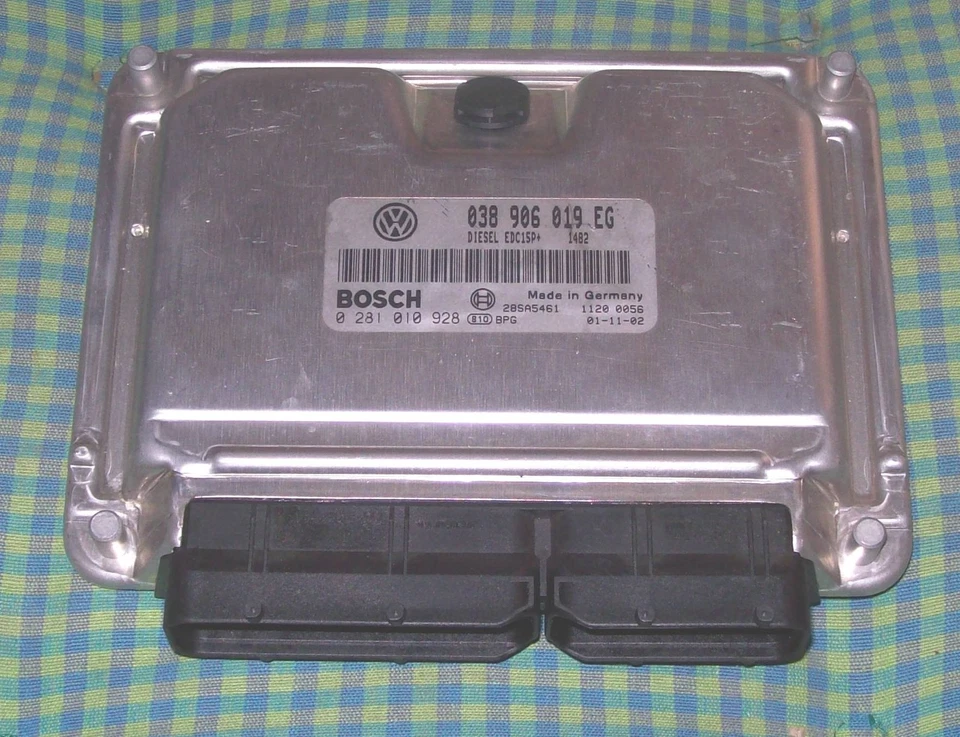Centralina VW/Skoda Superb TDI 1.9 AWX 038906019EG EDC15P+ 0281010928 - Immagine 1 di 1