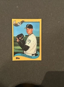 Carta 2011 Topps #60YOT-110 Josh Beckett 60 anni di Topps - Foto 1 di 2