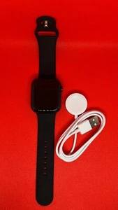 Apple Watch série 7 vert 45mm - Zdjęcie 1 z 8