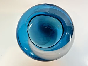 Vintage Kamei Japan blau mit weißem Wirbel Glas Aschenbecher/Schale ~ sehr guter Zustand! - Bild 1 von 9