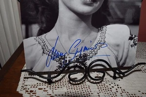 JEAN SIMMONS SIGNIERTES JUNGFOTO - Bild 1 von 3