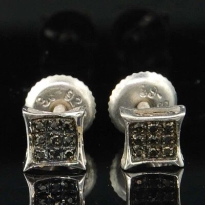 Aretes cuadrados pavé chapados en oro blanco de 14 quilates espinela negra corte redondo de 0,10 quilates Foto 1 de 4