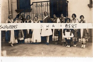 CARTOLINA FOTOGRAFICA MACA RE ZOG DI ALBANIA CON LA FAMIGLIA A TIRANA 1934 - Picture 1 of 2
