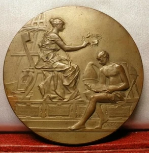 1894 rara MEDAGLIA D'ARTE DI BRONZO FRANCESE di RIVET donna consegna allori mostra libro - Foto 1 di 2