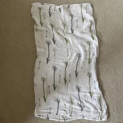 Manta de algodón para bebé LEV 43 x 43 bebé L E V envoltura para bebé Foto 1 de 4