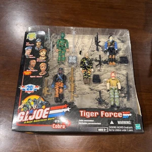 GI Joe vs Cobra Tiger Force Hasbro 2002 Sealed w/ 1st Edition Wreckage 20th Ann. - Picture 1 of 10