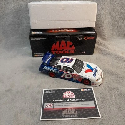 Johnny Benson #10 Valvoline 2001 Mac Tools Team Caliber 1/24 压铸带盒和 CoA — 第 1/4 张图片