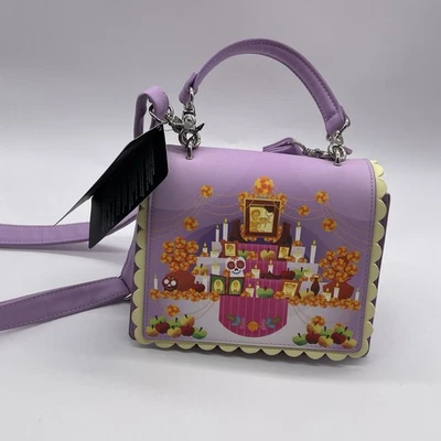 NUEVO CON ETIQUETAS ¡Loungefly Disney Pixar Coco Ofrenda Bolso Bandolera Cartera Estampada por Todas Partes! Foto 1 de 4
