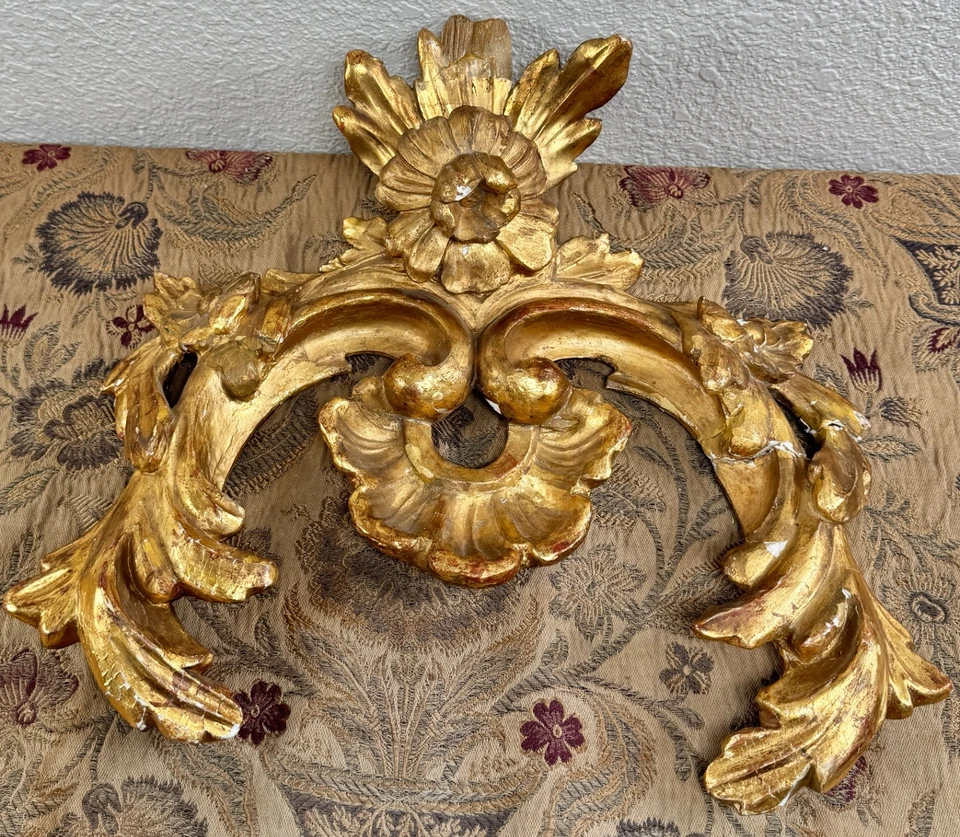 Antiguo panel floral arquitectónico barroco de madera dorada tallada siglo XVIII francés Foto 1 de 4