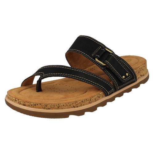 Sandali casual da donna Clarks ""Yacht Beach"" in pelle Adattamento a D
