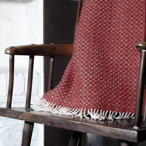 Red British Made Rustic Wool Blanket - Quality Warm Country Farmhouse - Picture 1 of 7