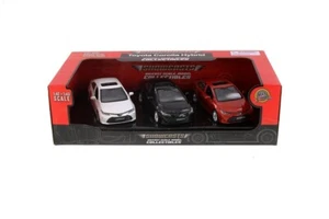 67813w Showcasts Collectibles - Toyota Corolla Hybrid 3-Pack (1/43 scale diecast - Picture 1 of 7