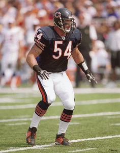 BRIAN URLACHER CHICAGO BEARS 8X10 PHOTO - Picture 1 of 1