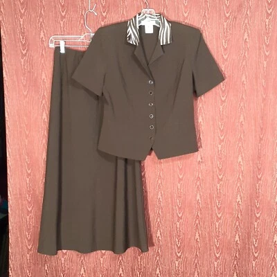 MISS DORBY 2 Piece Long Sleeve Brown Extra Skirt Suit Women's Sz 8 - Image 1 of 4