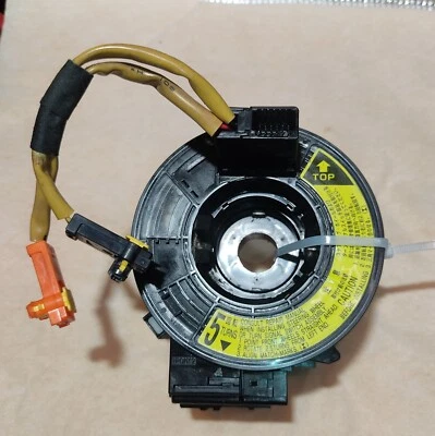 Capteur d'Angle de Braquage Piste d'Airbag Commodo Toyota RAV4 84306-52050 - Photo 1/4