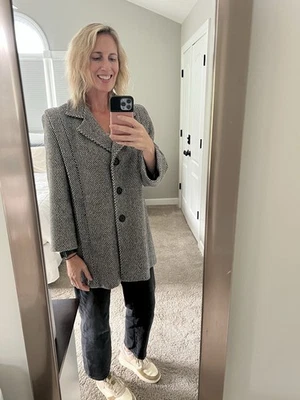  Vintage HERMAN KAY Black, White & Gray Tweed Style Structured Women's Wool Coat - Image 1 of 4