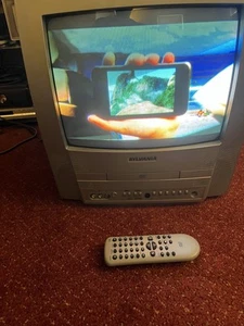 13" Sylvania Color CRT Gaming TV DVD Combo 6513DF Remote Beautiful 🔥❤️ - Picture 1 of 11