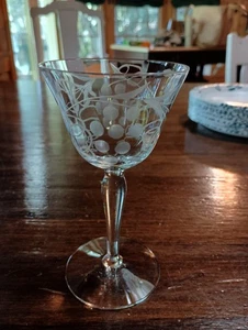 set of 6, vintage stemmed, etched, panel cordial glasses grape vine and cluster - Picture 1 of 8