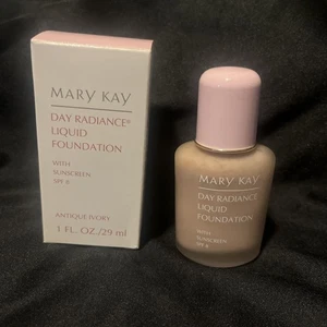 Mary Kay Antique Ivory Foundation NIB Liquid Day Radiance Coverage 6323 - Picture 1 of 4