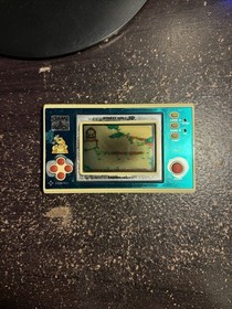 Vintage 1982 Nintendo Game & Watch Donkey Kong Jr Handheld Read Description