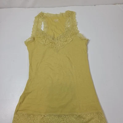 Camiseta sin mangas Mossimo Y2K con ribete de encaje cuello en V Fairycore Bella Swan amarilla grande Foto 1 de 4