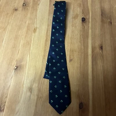 Gravata trevo qualidade Hortex em campo azul - Imagem 1 de 4