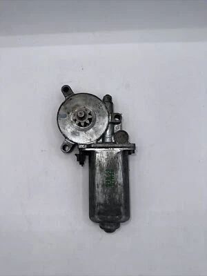 Motor de ventana eléctrica Cardone 42-131 NOS para modelos Chevrolet GMC 1985-2005 Foto 1 de 4