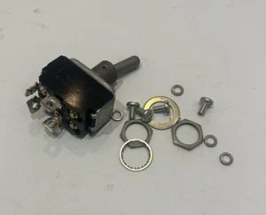 Eaton 8828K13 Toggle Switch DPST, On- MOM OFF MS35059-29 - Picture 1 of 1