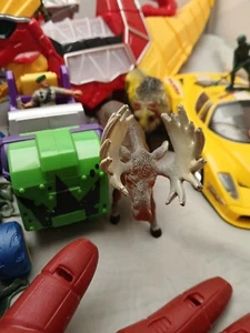 LOT OF TOYS MIXED CARS ACTION FIGURE COLLECTABLES VINTAGE GI DC HASBRO DIE CAST - Picture 1 of 24