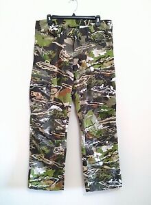 Under Armour Loose Camo Hunting Pants Mens 34x30 Camouflaged Green