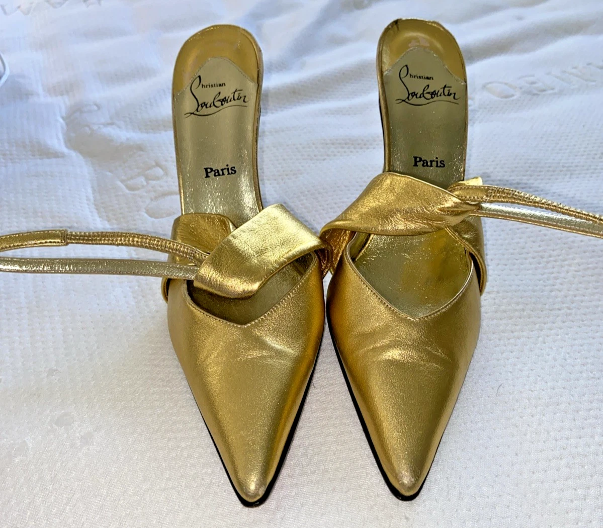 未使用Christian Louboutin ゴールド ハイヒール Christian Louboutin Gold Patent Leather Robot 120 Ankle Boots Size