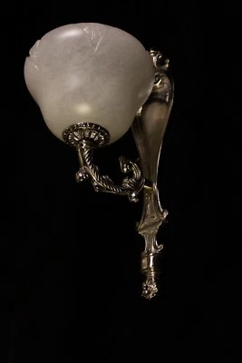 одиночные настенные светильники в стиле арт-деко посеребренная бронза с настоящим испанским алебастром - Изображение 1 из 4