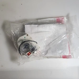 NEW OLD STOCK GENUINE WHIRLPOOL FSP 482493 TIMER-DEF REFRIGERATOR - Picture 1 of 3