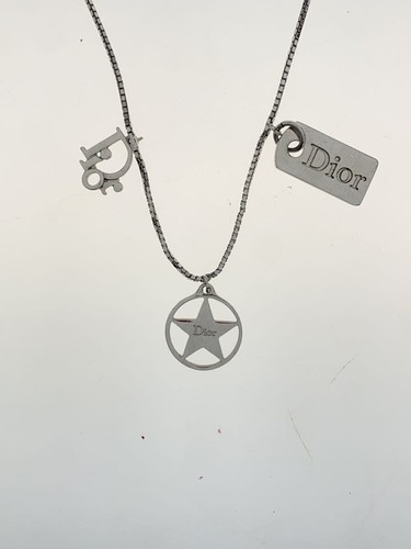 Collana Christian Dior Top SLV con donna