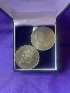 Elizabeth And Philip Wedding Anniversary Coin 1947 + Winston Churchill 1965 Coin - Picture 1 of 6