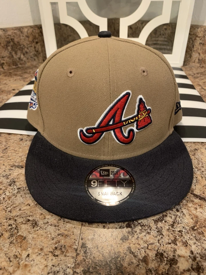 Atlanta Braves 1999 WORLD SERIES 9FIFTYNEW ERA SNAPBACK Tamanho Único Compatível com a Maioria - Imagem 1 de 4
