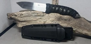 CRKT First Strike 2705 Taiwan Fixed Blade Knife with Sheath  - Picture 1 of 5