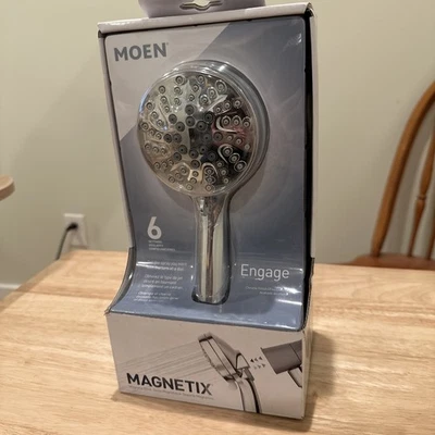 Cabezal de ducha cromado portátil Moen Engage 26000EP 6 funciones 3,5" con sistema magnético Foto 1 de 4