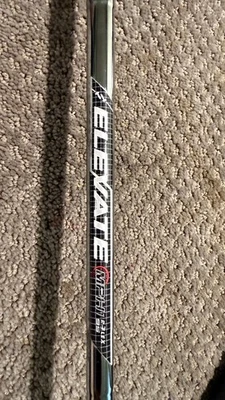 Taco de golfe Cleveland Launcher XL single 9 Iron R Flex 95 grafite elevador - Imagem 1 de 4