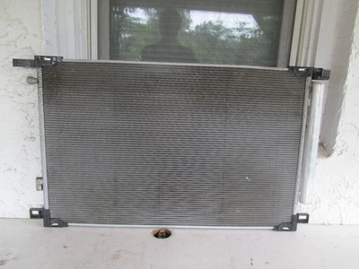 Condensador de aire acondicionado OEM 2018-23 Toyota Camry AA447770-7240 Foto 1 de 4