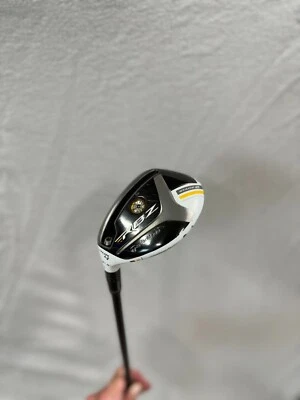 Taylormade RBZ stage 2 Left Handed 4 hybrid - Image 1 of 4