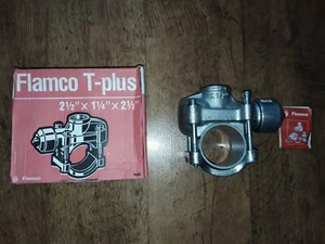 Flamco 2 1/2" x1 1/4" x 2 1/2"cast iron T-Plus - Picture 1 of 4