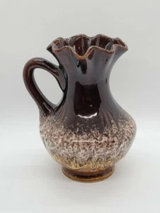 Brocca Vintage WEST GERMAN POTTERY Retro Bay Ceramica Brown Ruffled Rim Stamped - Foto 1 di 7