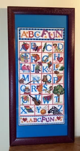 Vintage fertiges Kreuzstich Bild "Alphabet" mattiert und gerahmt 19,5"x9,5" - Bild 1 von 5