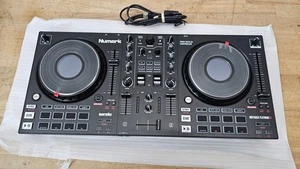 Controlador DJ Numark Mixtrack Platinum FX de 2 canales *Ligeramente* USADO - Imagen 1 de 18