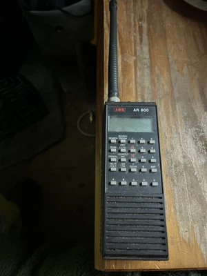 AOR AR 900 - Image 1 of 4