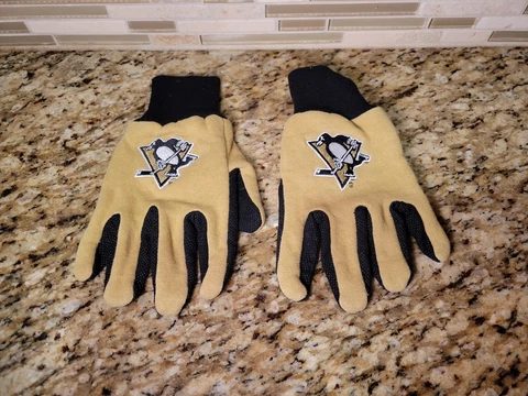 PITTSBURGH PENGUINS TEAM LOGO GLOVES ADULT NHL HOCKEY YELLOW BLACK Cover