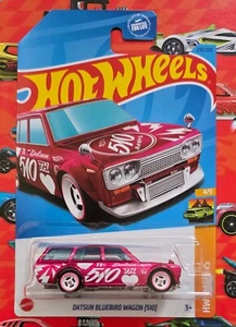 Hot Wheels 2023 Super Treasure Hunt: Datsun Bluebird Wagon (510) - Picture 1 of 2