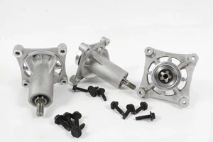 Confezione 3 Mandrini Husqvarna 587819701 YT46LS YTA18542 YTA22V46 YTH22V46 TS242 OEM - Foto 1 di 3