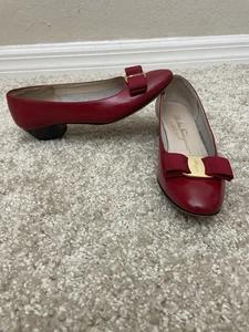 Salvatore Ferragamo VARA Bow Red Leather SlipOn Pumps $850 Women Shoes Size 5.5B - Picture 1 of 10